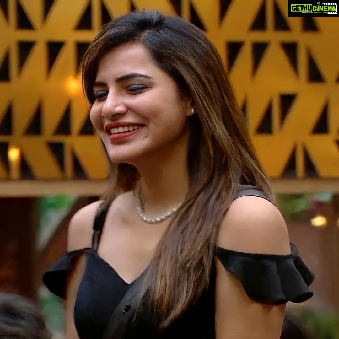 Ashu Reddy Instagram - Day 14 At Bigg Boss House 🏡 #Ashureddy #BiggBossNonStop #biggbosstelugu #biggboss #disneyhotstar #Pichhekistha #bigbossott #fire #foryou #supportashureddy #biggbossashureddy #gamer #warrior #love #biggbosspost #instagram