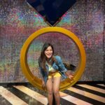 Ashu Reddy Instagram - Blue sapphire went wrong 😜😫🧚🏻‍♀️ #ashureddy #dubaitravel #vacationvibes #funny Madame Tussauds Dubai