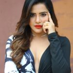 Ashu Reddy Instagram - Real eyes..Realize..Real lies!! 🔥💗👹👁#ashureddy #ootd #photooftheday #photoeveryday @naveen_photography_official @hairstylistravi 👺