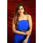 Ashu Reddy Instagram - Can you guess my next travel destination after Dubai.? 💃🏻🥳 #ashureddy #travel #lifegoeson ♥️👹 @naveen_photography_official