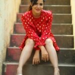 Ashu Reddy Instagram - Nacho chango rey!👻😅👹 #ashureddy #photoeveryday @hairstylistravi @naveen_photography_official 🦀❤️