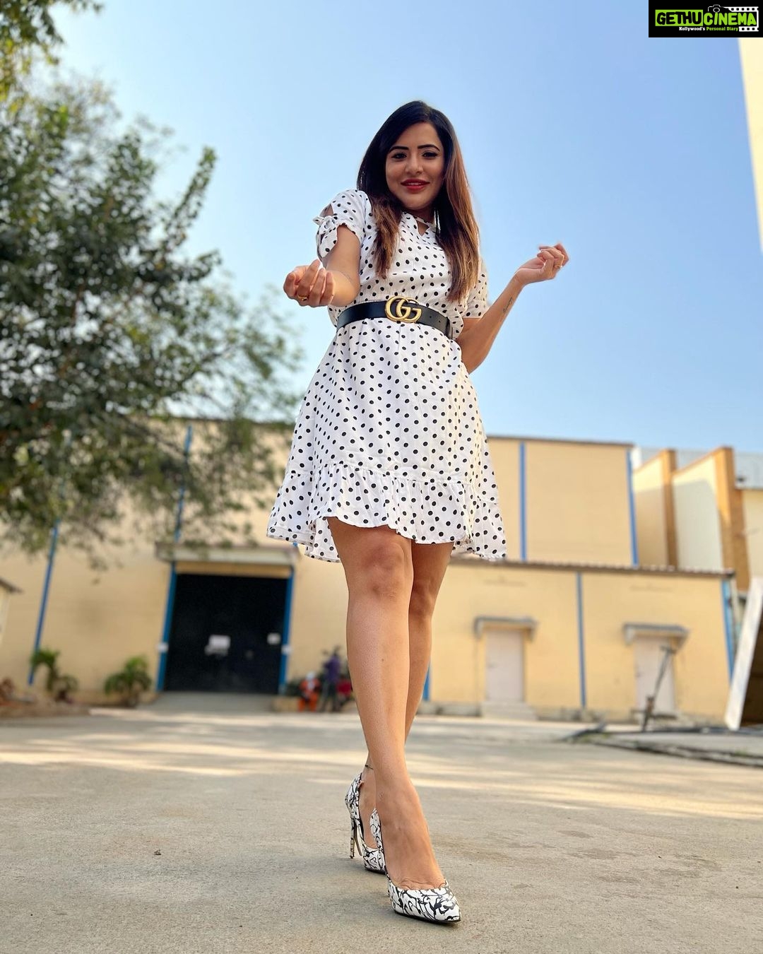 Ashu Reddy Instagram - Spread love and peace!!♥️ Happy Christmas everyone!! 🎄❤️ #ashureddy #itschristmastime #festivalofgifts #kindnessmatters #godisgood