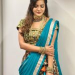 Ashu Reddy Instagram - Okay now you guys should tell me how is the traditional look!! 😍♥️ #ashureddy #tradtional #beingdesi Thank you @argalacouture9 @petalsbyswathi #event #rajamundry #vibes 🔥