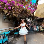 Avneet Kaur Instagram - Being a flower child in the streets of Buyukada Island 😍✨ @goturkiye @turkiyetourism_in Büyükada
