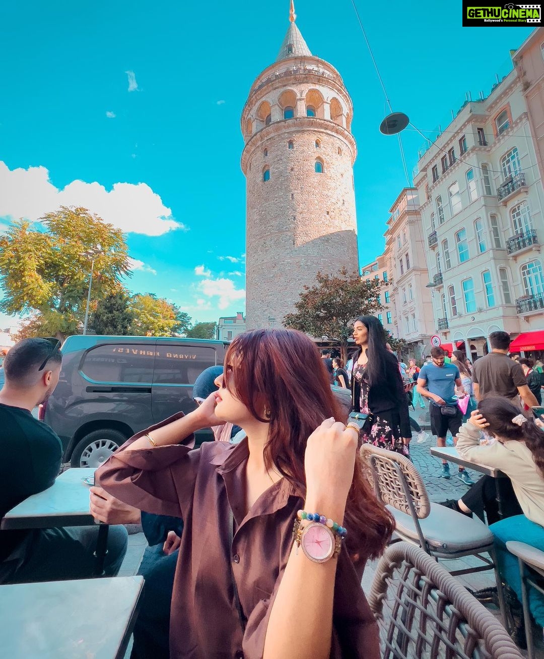 Avneet Kaur Instagram - Having san sabastian cheesecake and Turkish coffee in front of the beautiful Galata Tower on the busy istiklal street!❤️😍 what a vibe! @turkiyetourism_in @goturkiye #istanbulisthenewcool #GoTürkiye Galata Tower Istanbul