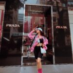 Avneet Kaur Instagram - Hey Turkey 💕🌸👛 @goturkiye @turkiyetourism_in Wearing- @zara Shoes- @nike Bag- @prada Scarf- @louisvuitton Cap- @jumpman23 Stylist- @akankshakawediastyle Istanbul, Turkey