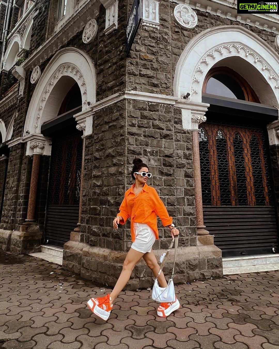 Avneet Kaur Instagram - Walk it like I talk it.๐งก๐ฅ . . . ๐- @nakedwolfe ๐ธ- @krupalakhanii.16