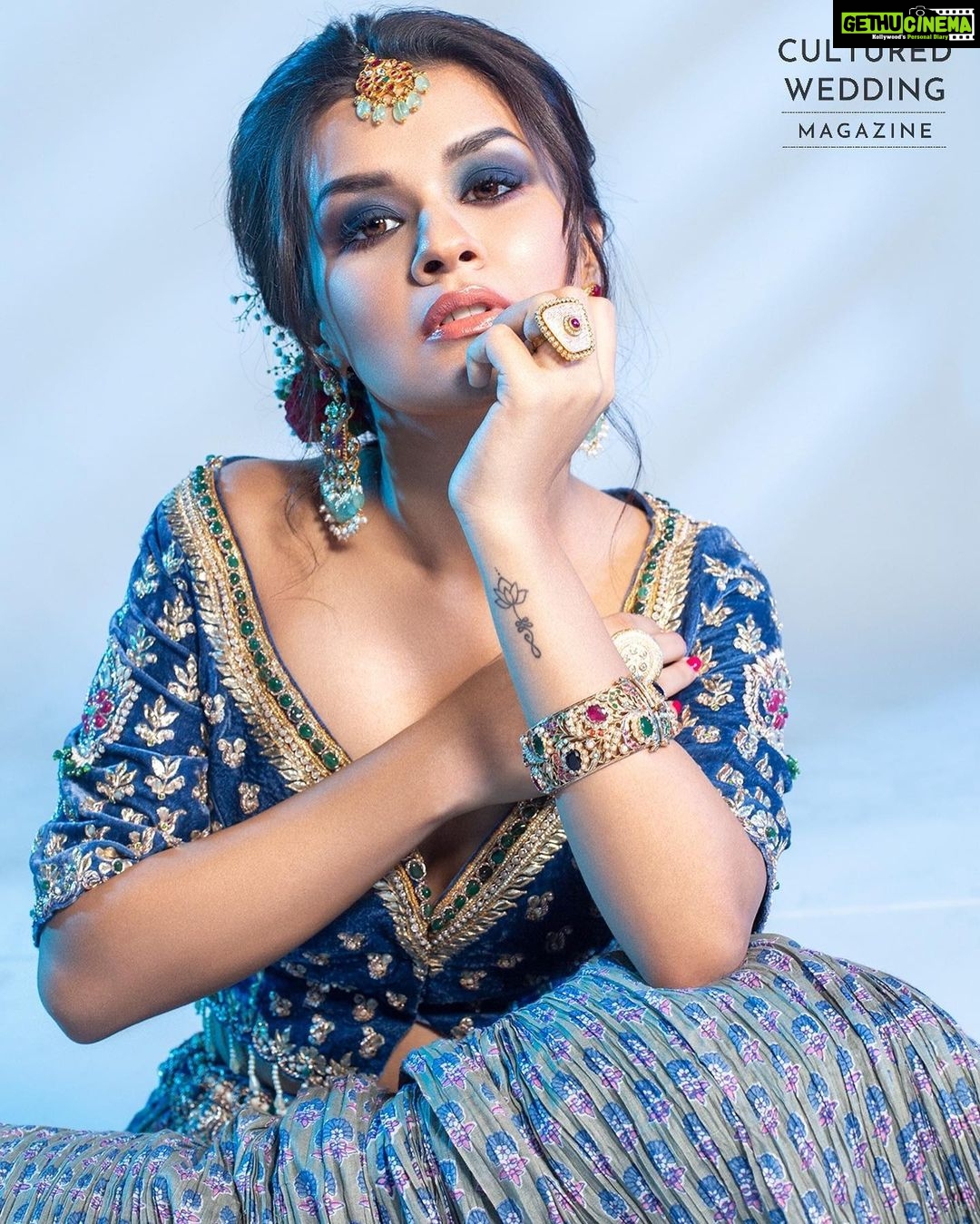 Avneet Kaur Instagram - Ek dil hai ek jaan hai, dono tujh pe qurbaan hai.💙✨ Cover star: @avneetkaur_13 Magazine: @culturedwedding Business Head: @divyanijain1925 Stylist: @juhi.ali Photographer: @ipshita.db Make-up: @sachinmakeupartist1 Hair: @shab_qureshi786 Outfit: @falodmohit Jewellery: @sksethjewellers Rings: @meraki.mumbai Location: @maximusstudiomumbai Managed by: @stellaartalent Co-ordinated by: @nadiiaamalik