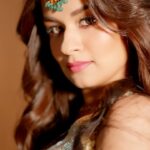 Avneet Kaur Instagram - Ishq bhi tu mera pyaar bhi tu ❤️✨ 🎥- @akshay_navlakhe #reelsinstagram #reelitfeelit #avneetians #photoshoot #indian