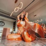 Avneet Kaur Instagram - That summer feeling🧡☀️ Wearing- @loveintimaofficial Mumbai, Maharashtra