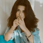 Avneet Kaur Instagram - It’s a blue feeling.💙🦋🐬❄️🫐 📸- @akshay_navlakhe