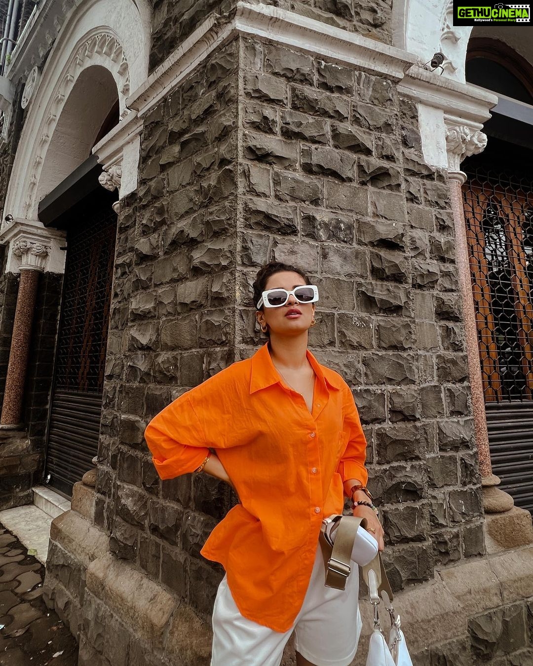 Avneet Kaur Instagram - Walk it like I talk it.๐งก๐ฅ . . . ๐- @nakedwolfe ๐ธ- @krupalakhanii.16