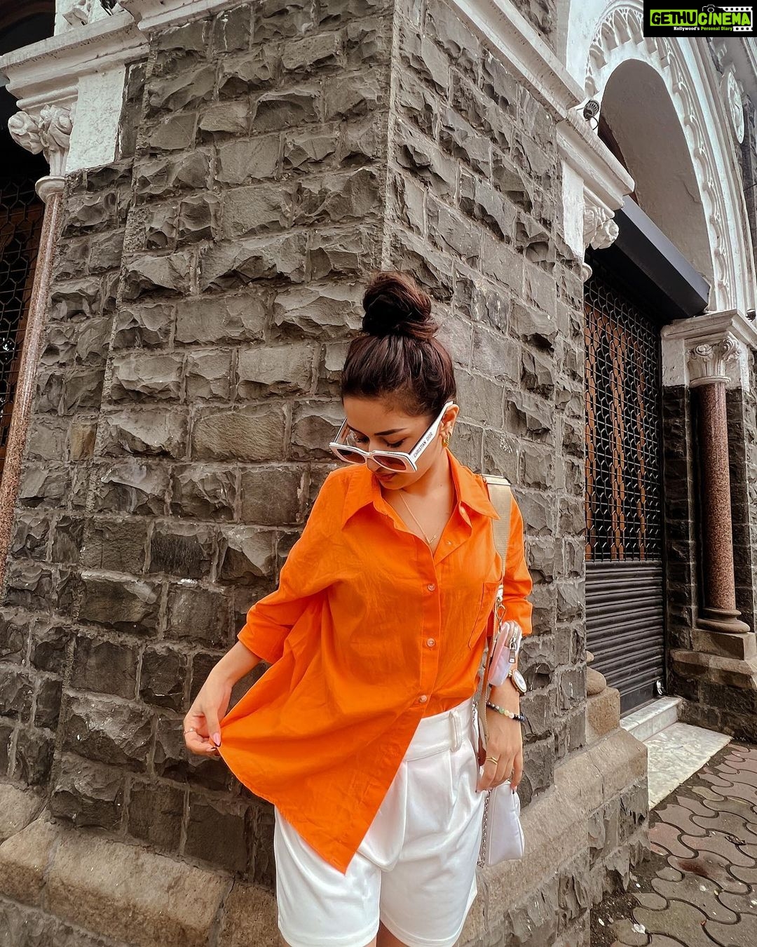 Avneet Kaur Instagram - Walk it like I talk it.๐งก๐ฅ . . . ๐- @nakedwolfe ๐ธ- @krupalakhanii.16