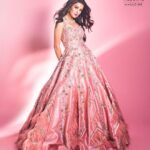 Avneet Kaur Instagram - Every great love starts with a great story.💕💫