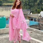 Avneet Kaur Instagram – Ambarsariya mundeya ve kachiya kaliyaan na tod 🕊💓✨ Punjab