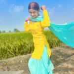 Avneet Kaur Instagram - Jatti Nu Ve Thodd Koi Na Pyaar Tere Bina Jatta Load Koi Na 💙🌞🌾 #throwback #punjab2022 Outfit: @lavanyathelabel Stylist: @styling.your.soul Punjab