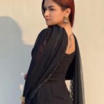 Avneet Kaur Instagram - Takda Hi Jawan Inna Tainu Chahwan🖤 Punjab