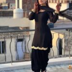 Avneet Kaur Instagram - Takda Hi Jawan Inna Tainu Chahwan🖤 Punjab