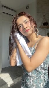 Avneet Kaur Instagram - Isssaaa vibe ♥️🥰✨ #reelsinstagram #reelitfeelit #nofilter