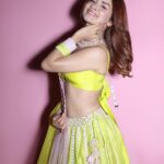 Avneet Kaur Instagram - Some palat poses 💕🥰✨ 📸- @visualaffairs_va