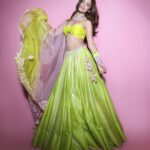 Avneet Kaur Instagram - Happy Diwali 🪔💚 Outfit- @madsamtinzin Jewels- @20am_design @koharbykanika Styled by- @kansalsunakshi MUAH @sachinmakeupartist1 📸 @visualaffairs_va