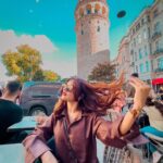 Avneet Kaur Instagram - Having san sabastian cheesecake and Turkish coffee in front of the beautiful Galata Tower on the busy istiklal street!❤️😍 what a vibe! @turkiyetourism_in @goturkiye #istanbulisthenewcool #GoTürkiye Galata Tower Istanbul