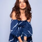 Avneet Kaur Instagram - #KesariyoRang promotions day 2 💙✨ 📸- @ashish_ojha_photography Outfit: @sajke.in @rubans.in @oakpinionpr