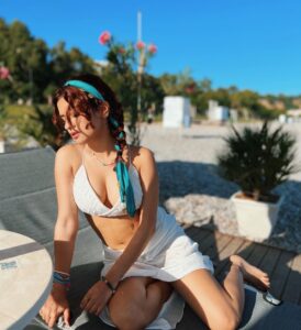 Avneet Kaur Instagram - Beach bum 🌴🥥🤍🐠✨

👗@styledbysujata
Assisted by: @dsheth_826
Outfit:@ruchisoniofficial
📸- @krupalakhanii.16