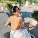 Avneet Kaur Instagram - Beach bum 🌴🥥🤍🐠✨ 👗@styledbysujata Assisted by: @dsheth_826 Outfit:@ruchisoniofficial 📸- @krupalakhanii.16 ANTALYA "BEACH PARK"