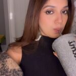 Bhumi Pednekar Instagram - @maccosmeticsindia and I are here to ‘light up’ your festive season. We have so many exciting things in store. Stay tuned to the @maccosmeticsindia page to know more ❤️ #MacLovesBhumi #MacLightUpParty #ILoveMakeup #BBeauty #Diwali2022