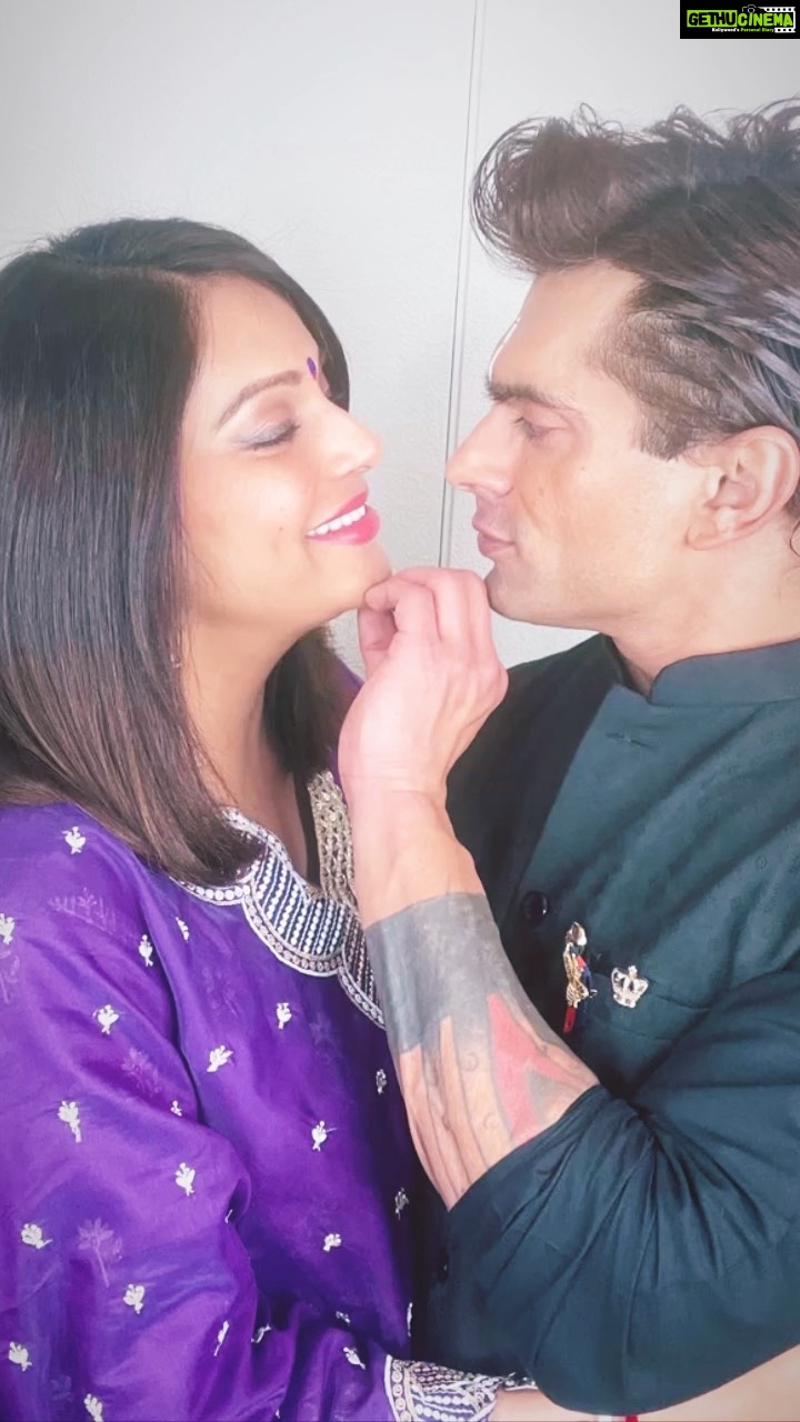 Bipasha Basu Instagram - ❤️🧿 #gratitude #monkeylove #diwali2022 #parentstobe
