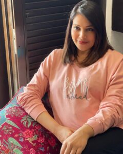 Bipasha Basu Instagram - Mama To Be ❤️🧿
📸Hubby 
#mamatobe #loveyourself