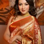 Catherine Tresa Instagram - Still feeling festive this side 💫. #fridayvibes #festivemood #mebeingme Styled by @manogna_gollapudi Hair @venkymakeupstudio Makeup by @makeup_by_lavanya Captured by @adriensequeira Jewellery @bcos_its_silver