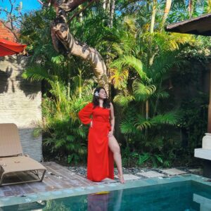 Catherine Tresa Instagram - Almost a Mermaid😜..

#balilife #breakisover #waterbaby #mebeingme 
#tuesdaymotivation