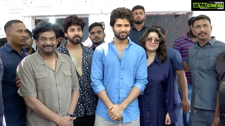 Charmy Kaur Instagram - Beyond blessed and grateful to the Lord for everything 🙏 Team #Liger visited Peddamma Talli Temple at Hyderabad and offered prayers ❤️ @TheDeverakonda @ananyapandayy @karanjohar #PuriJagannadh @apoorvamehta18 @IamVishuReddy @DharmaMovies @PuriConnects