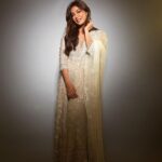 Chitrangada Singh Instagram - #modernlovemumbai premiere in this gorgeouss @taruntahiliani ❤️ 💎 @jet_gems 💄 @yashaswinigupta_makeup 💇🏻‍♀️ @ritashukla22 Styled by @eshaamiin1 📸 @shivamguptaphotography