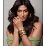 Chitrangada Singh Instagram - ☘️🌈💚 . . Event styled by @sukritigrover Makeup @shrutiandyashaswini Hair @pushkinbhasin 📸 @sahildhingra_photography