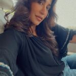 Chitrangada Singh Instagram - A goood hair-color day .. & a traffic jam=🤳🏿session !! #carfie #photodump . . Special mention @placidbraganza 💇🏻‍♀️💖