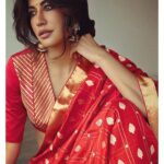 Chitrangada Singh Instagram - Feeling blue .. wear Red ! ♥️🌹❣️🔴‼️ #redilicious #desigirl #desi_diaries