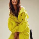 Chitrangada Singh Instagram - 🌼🌼🌼 . . Makeup @yashaswinigupta_makeup Hair @pushkinbhasin Shot by @rahuljhangiani Styled by @namitaalexander Trench & boots @sshomme Managed by @ayushi.20
