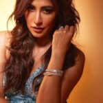 Chitrangada Singh Instagram – Feelin’ Blue-tiful ! 😊💙🧜‍♀️

Makeup @yashaswinigupta_makeup 
Hair @pushkinbhasin 
👗 @scalausa 
Jewellery @diosaparis @curiocottagejewelry 
Styled by @eshaamiin1 
📸 @shivamguptaphotography