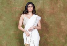 Daisy Shah Instagram - 🤍 . . . Wearing: @labelpritikavora 💎: @aquamarine_jewellery 👛: @thepinkpotli Mua: @bugsbunny_17 Hair: @shab_qureshi786 Styled by: @trishadjani 📸: @rk_fotografo . . . #classic #whitengold