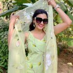 Daisy Shah Instagram – Blending in ☺️💚