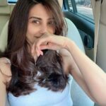 Daisy Shah Instagram - You… yes all of you are ❤️ . . . #5millionstrong #thankyou #livelovelaugh