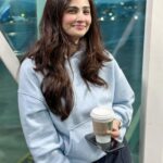 Daisy Shah Instagram - Aaj bus yehi ✋🏻 📸 @makeupbyvinod . . . #earlymorningflight