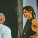 Deepika Padukone Instagram - I always mean business on set!🤷🏽‍♀️ #setlife