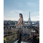 Deepika Padukone Instagram - #LVSS23 @louisvuitton @nicolasghesquiere The Peninsula Paris - Official