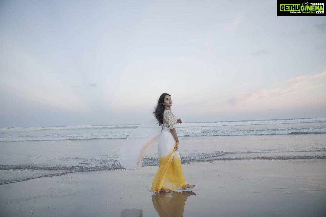 Deepthi Sunaina Instagram - Everyone has a chapter they don't read out loud 🌚 #deepthisunaina . . . . . . . . . . OUTFIT: @tasyacouture @mittu_reddy PC: @bhargav_ravada