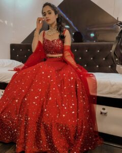 Deepthi Sunaina Instagram - Your grace is your strength 🤗 . . . . . . OUTFIT: @tasyacouture JEWELLERY: @kaluva_jewels PC: @panduchalapati MUA: @panduchalapati Annapurna Studios