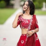 Deepthi Sunaina Instagram - ❤️❤️ #deepthisunaina . . . . . Outfit: @tasyacouture @mittu_reddy PC: @dreamdaystudios #deepthisunaina #tasyacouture